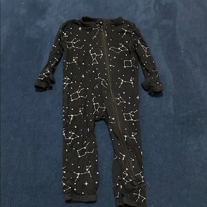 Kyte BABY Black Starry Constellation Footie